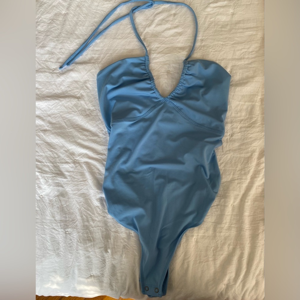 NEW Abercrombie and Fitch baby blue halter body suit - size small